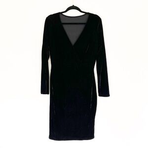 Classic Black Velvet V-Neck Women’s Dress Large Goth Whimsigoth